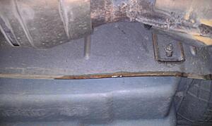 98 F150 5.4L Leak behind engine-krm12g7.jpg