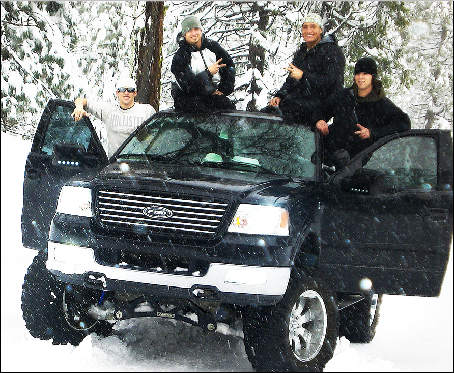 Name:  skitrip2.jpg
Views: 303
Size:  884.5 KB