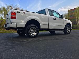 show them trucks off!!-jdh0l2s.jpg