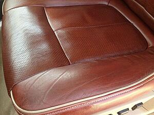 Scuff and cracks on Chaparral 2010 KR seat-i1r7kl.jpg