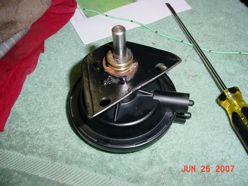 Name:  Vacuumdiaphragmmountrepair8.jpg
Views: 8010
Size:  124.4 KB