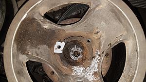 trouble removing harmonic balancer-20180114_182554.jpg