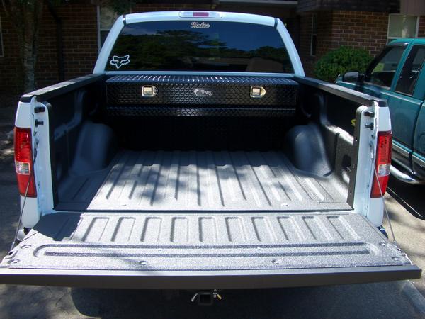 anyone have a low profile toolbox installed F150online 