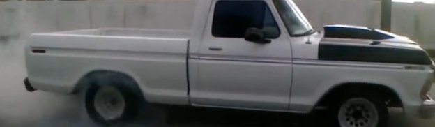 TIRE SMOKIN’ 1979 Ford F-150 460 Race Truck Painting Stripes on the Road