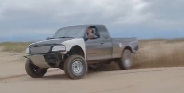 TRUCKIN’ FAST F-150 Prerunner Playing in the Dirt