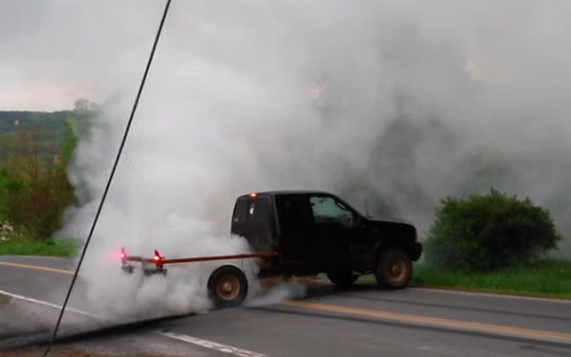 TIRE SMOKIN’ Bedless F-150 Epic Burnout & Tire Pop