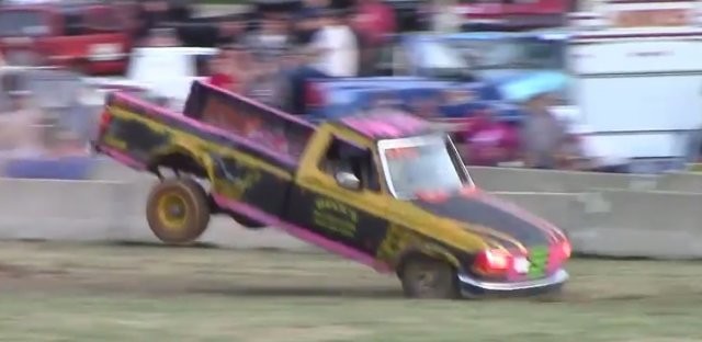 TRUCKIN’ FAST F-150 Rumbles Around the Tough Truck Track
