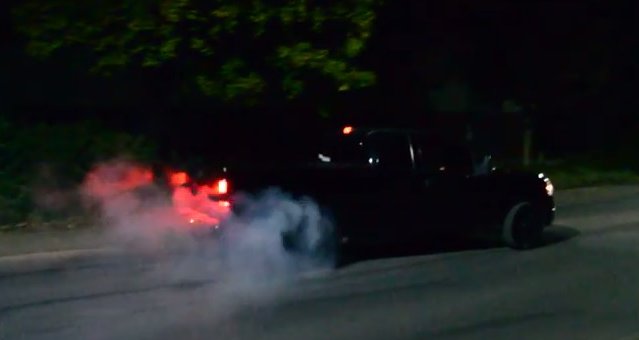 TIRE SMOKIN’ Ford F-150 Burns Out of the Meet