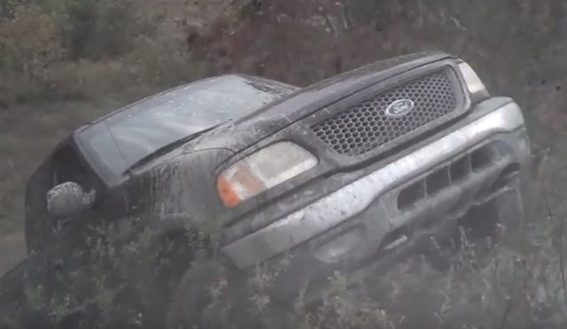 Ford F-150 Tries to Climb the Hill, Breaks a Driveshaft