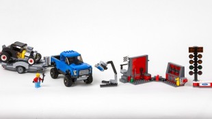 You Can Park a New Ford Mustang GT and Raptor on Your Desk, Thanks to LEGO