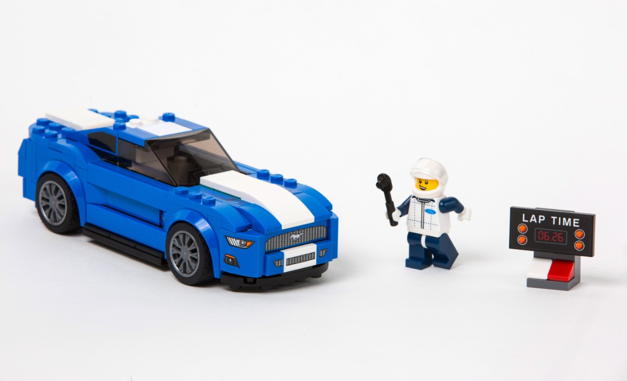 Ford Shelby GT350 and Raptor LEGO Kits 2