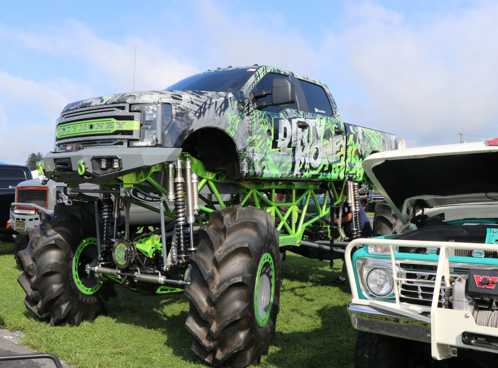 Ford monster Truck