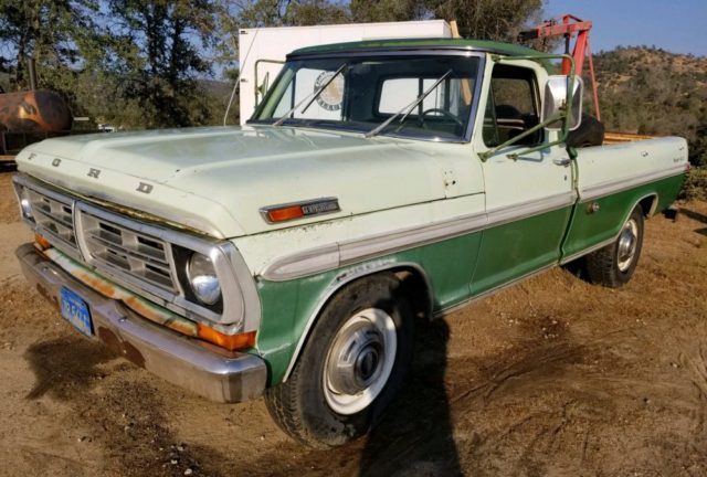 1972 Ford F-250 Ranger Front Corner