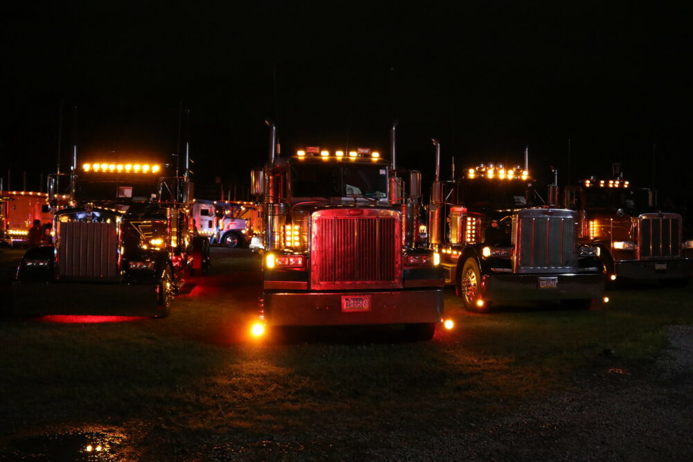 2019 Carlisle Truck Nationals Big Rig lightshow