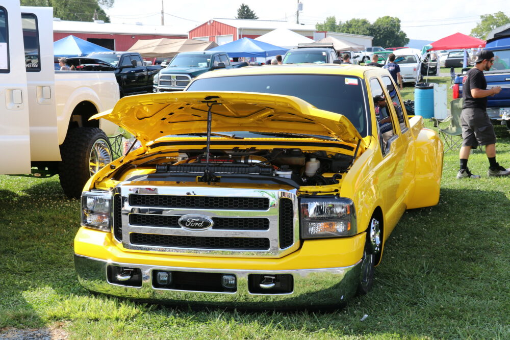2019 Carlisle Truck Nationals Slammed Ford