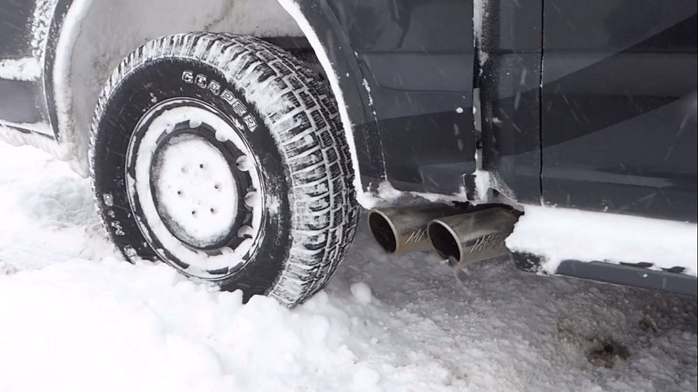 f150online.com F-150 Owner Turns Their Truck into a Snow Blower