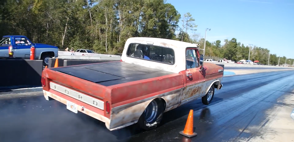 f150online.com Nitrous-Pumping Ford F-100 Pops a Wheelie Off the Line