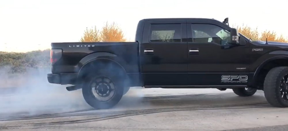 Ford F-150 Burnout