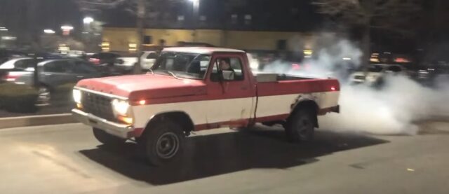 Ford F-150 Burnout