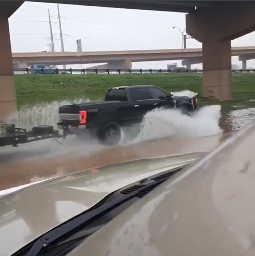 f150online.com Super Duty Makes a Huge Splash and Keeps on Truckin'