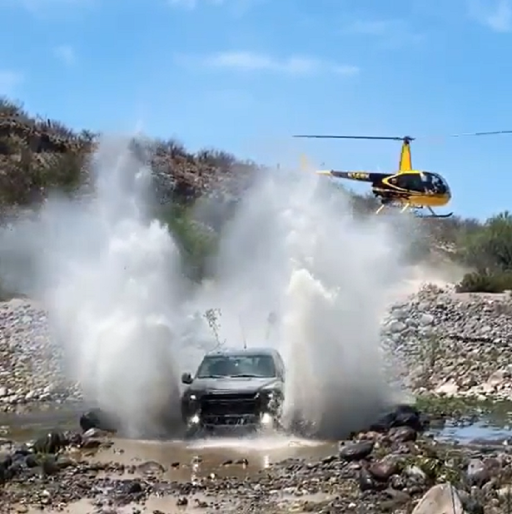 f150online.com Raptor Makes an Epic Splash in Its Own 16-Second Action Movie