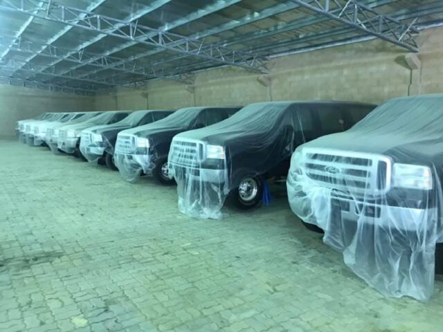 f150online.com Someone in UAE Stockpiled Bunch of Ford Excursions