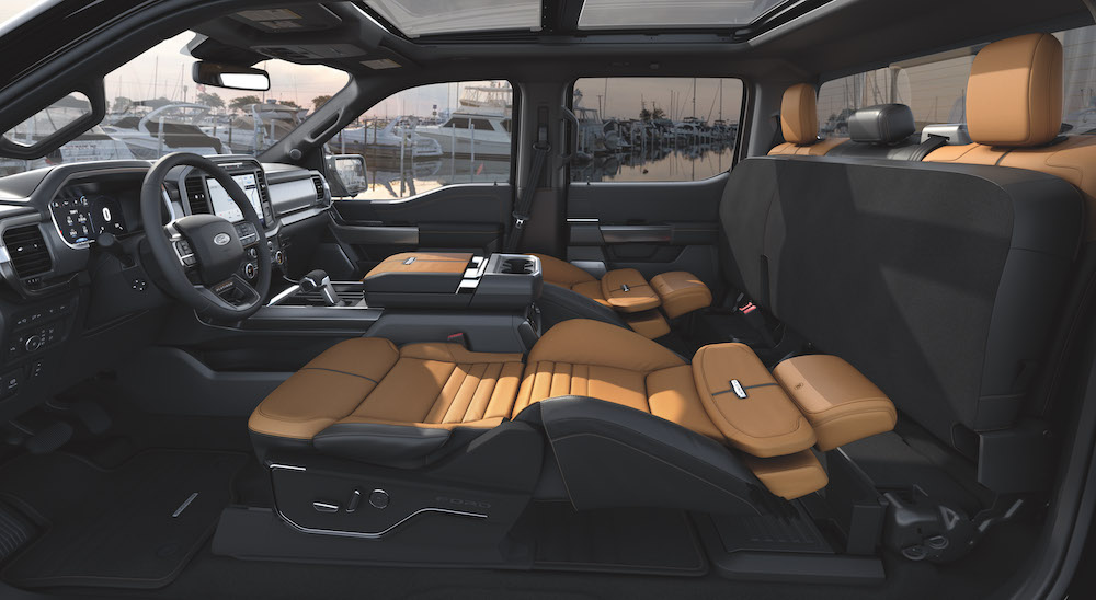 Class-exclusive available Max Recline Seats provide business-class comfort in F-150 during downtime – folding flat to nearly 180 degrees; innovative design raises the seat bottom for lower back support while the upper seatback can be rotated forward to provide neck comfort.