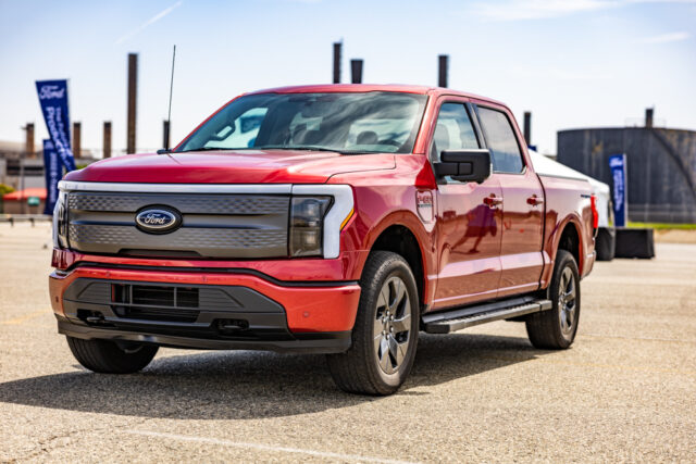 2022 Ford F-150 Lightning first look