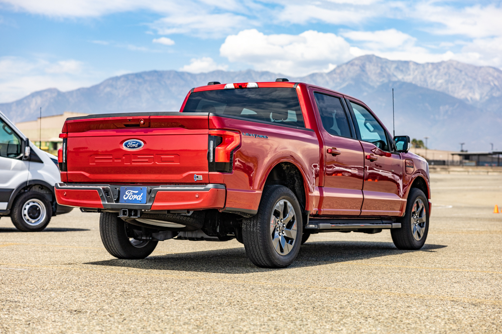 2022 Ford F-150 Lightning first look